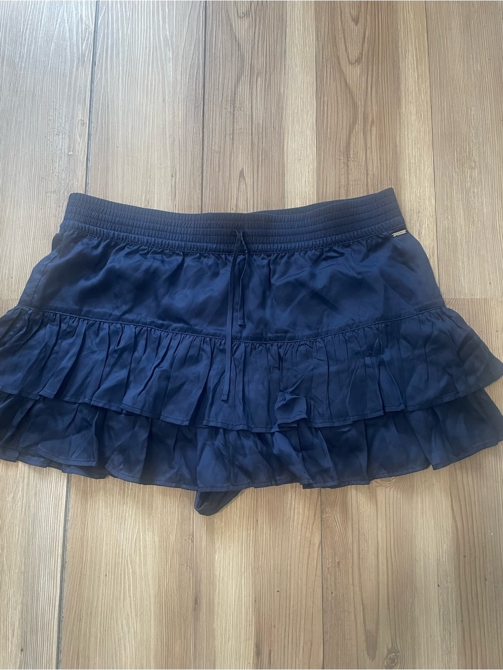 PINK Victoria's Secret Navy Tiered Ruffle Mini Skirt - Picture 3 of 7